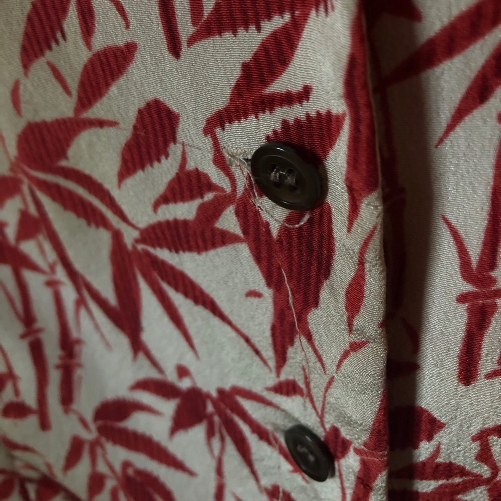 RED AND TAN HAWAIIAN COLLARED BLOUSE!🌺🏝 - Picture 4 of 4